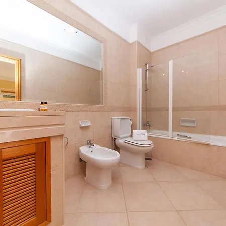 B08 - Boavista Golf Apartment In Lagos * Lagos