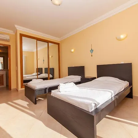 Apartment B08 - Boavista Golf Apartment In Lagos